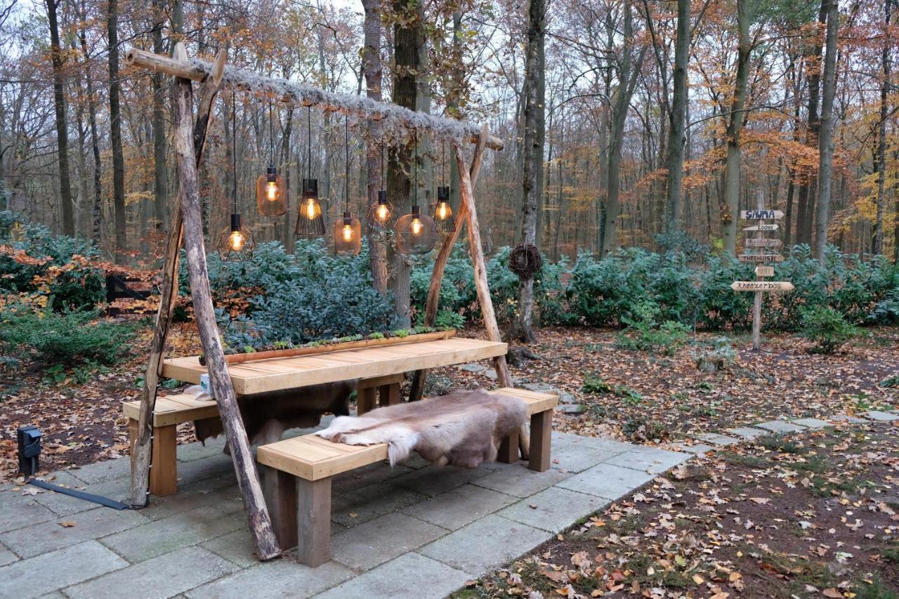 Lodge In Een Bosrijke Omgeving Met Hottub & Sauna Opt Rheezerveen 外观 照片
