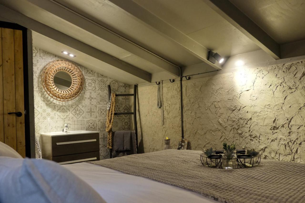 Lodge In Een Bosrijke Omgeving Met Hottub & Sauna Opt Rheezerveen 外观 照片